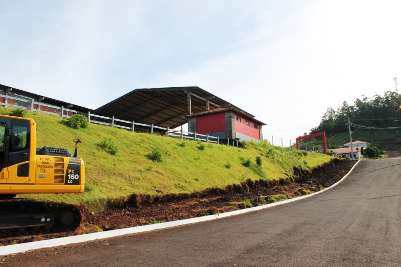 Construção de calçadas no perímetro urbano